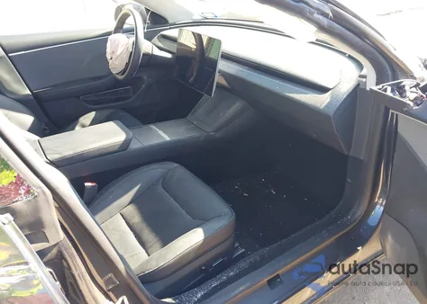 2024 Tesla Model 3 Long Range Dual Motor All-Wheel Drive/Rear-Wheel Drive z USA, uszkodzony, nr VIN 5YJ3E1EA3RF722230